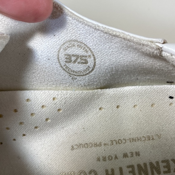 KENNETH Cole Kam Blossom Embroidered Sneaker Size 6 - Picture 11 of 14